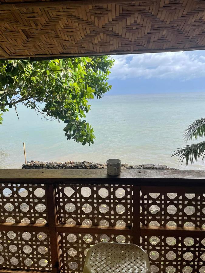 Borbon'S Treehouse By The Sea Bed & Breakfast Mambajao Exterior photo